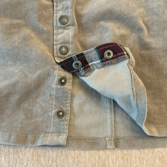 Kuhl Corduroy Snap Front Mini Skirt, sz 2 - Picture 4 of 5